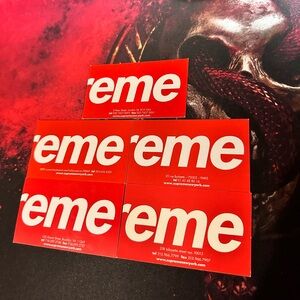 Supreme Business Cards